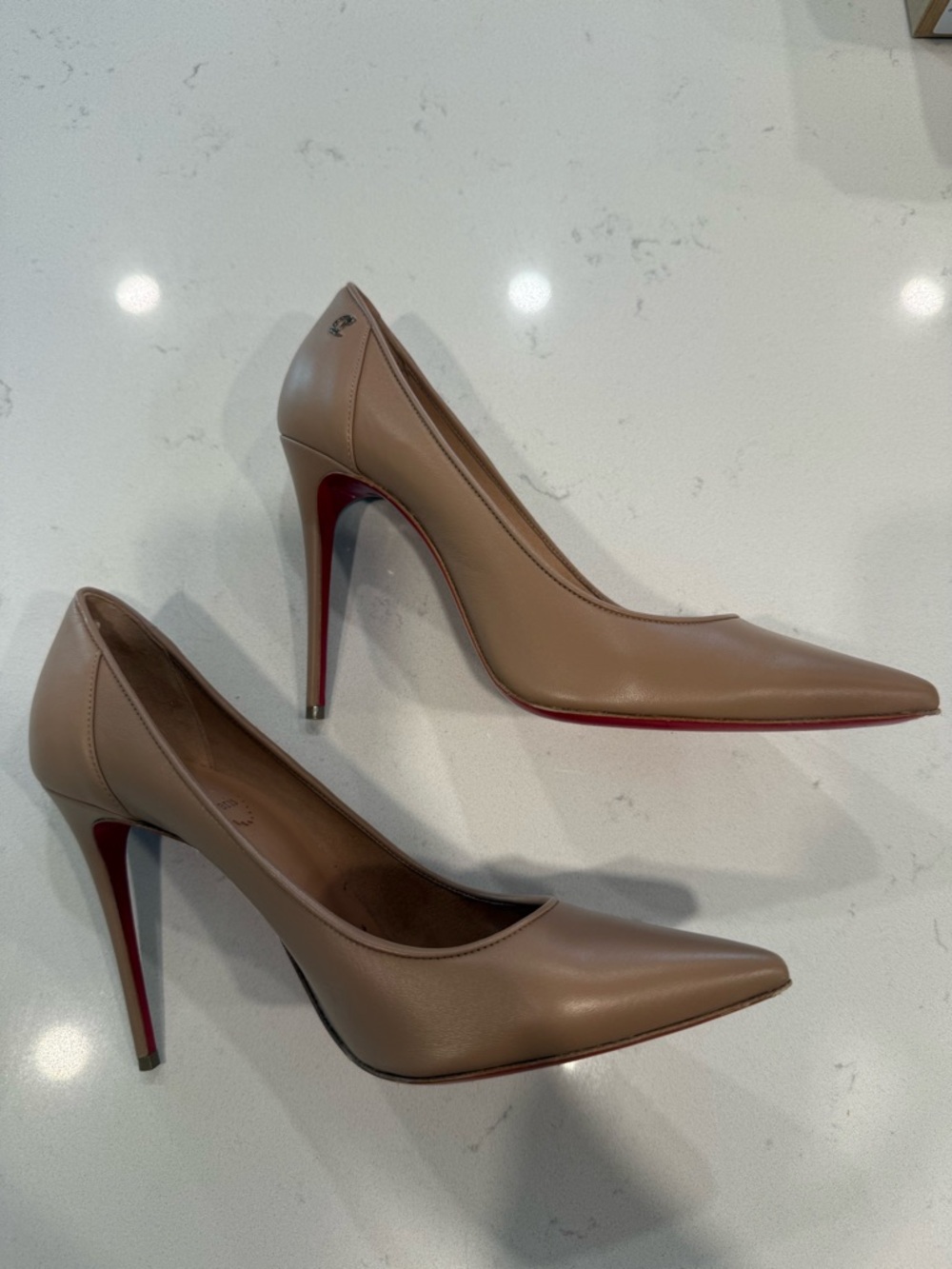 Sporty Kate Christian Louboutin Nude - Picture 2 of 11